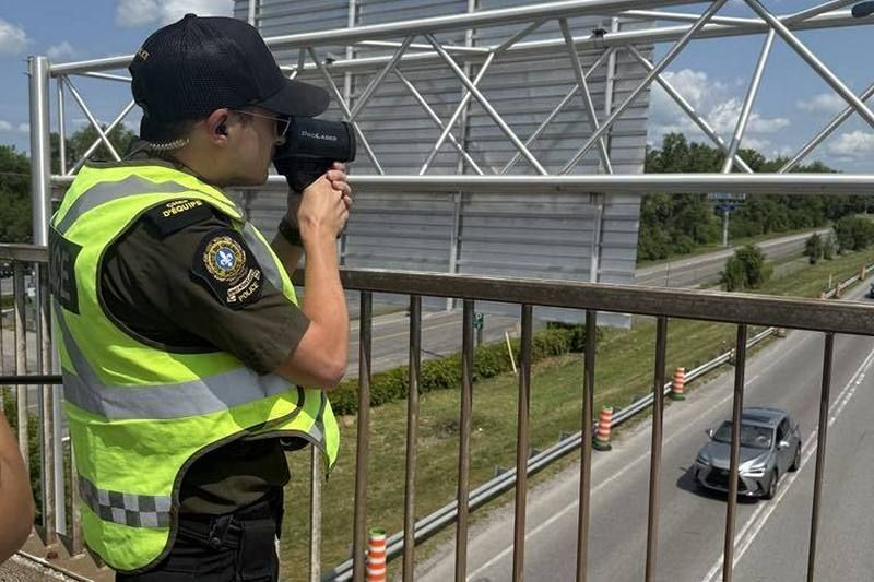 Sécurité routière en Estrie : près de 1 300 constats d’infraction lors de l’opération de la police